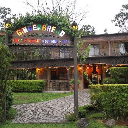 Gingerbread Restaurant & Hotel 누에보 아레날 외부 사진